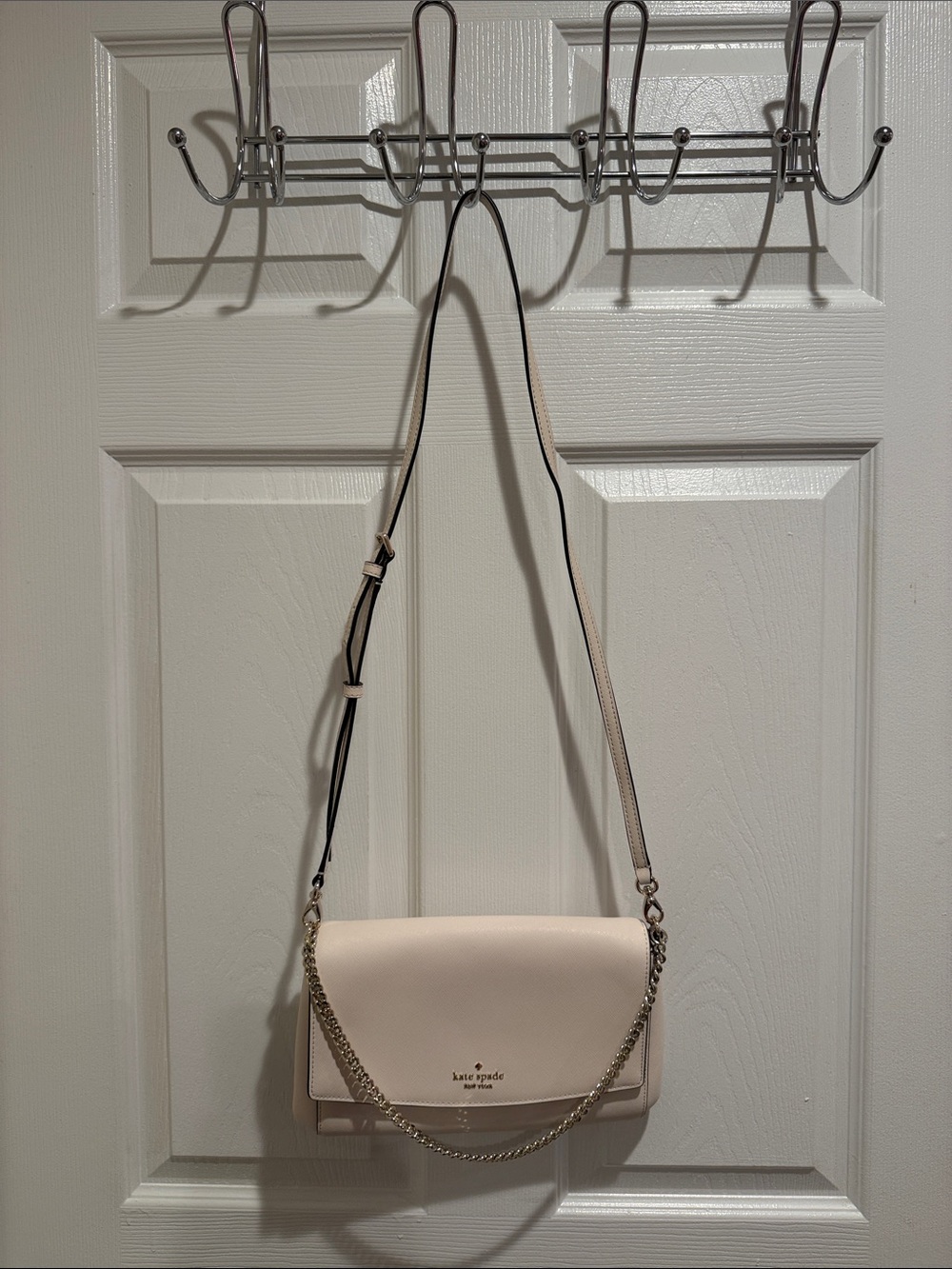 kate spade white Leather Crossbody with silver Chain